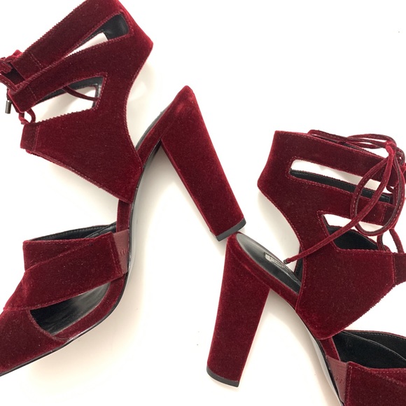 NEW Halogen Burgundy Lani Strappy Lace-Up Sandals - Picture 6 of 11